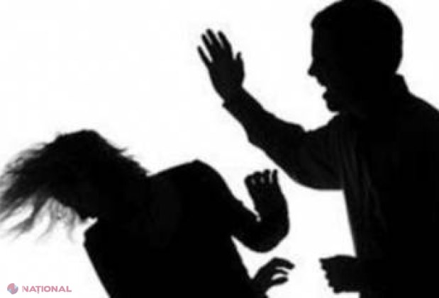 În familiile din R. Moldova sunt BĂTUȚI și bărbații. Femei-victime ale violenței domestice sunt de circa zece ori mai multe
