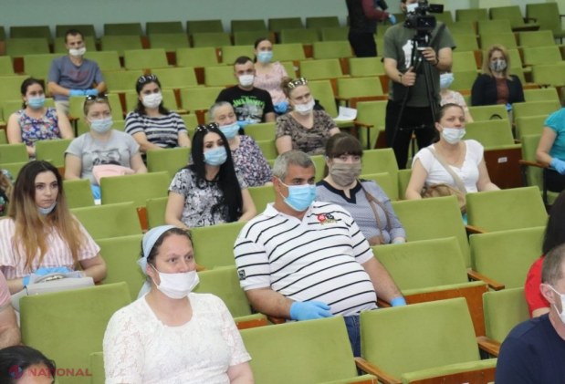 FOTO // Alte 40 de familii din Orhei au beneficiat de indemnizații de 7 000 și 10 000 de lei la inițiativa lui Ilan Șor: „Mii de familii au beneficiat de indemnizații în cadrul acestui program”