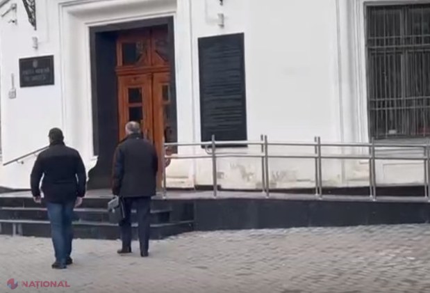O nouă ședință ÎNTRERUPTĂ în dosarul „kuliok”. Pretextul găsit de Dodon pentru a TERGIVERSA examinarea în fond a dosarului, în care e învinuit că a pretins până la 1 000 000 de dolari de la Plahotniuc pentru PSRM