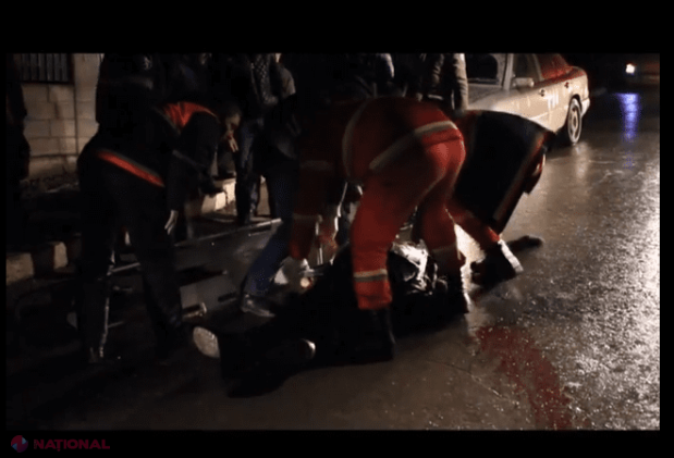 VIDEO // Un bătrân de 70 de ani, SPULBERAT de un automobil în timp ce traversa drumul