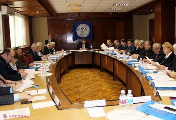 Sindicaliștii cer să fie deschis un TRIBUNAL