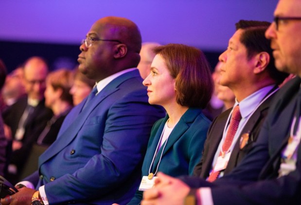 Maia Sandu a încurajat companiile străine să INVESTEASCĂ masiv în economia R. Moldova. Cu cine s-a întâlnit șefa statului în cele trei zile ale Forumului Economic Mondial de la Davos și ce rezultate a obținut