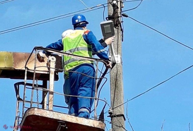 FOTO // Partidul „ȘOR” a dat START lucrărilor de construcție a unui nou sistem de iluminare stradală în satul Cairaclia