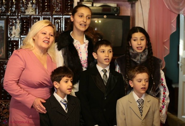 Au luat cinci copii orfani acasă şi li se spunea că sunt