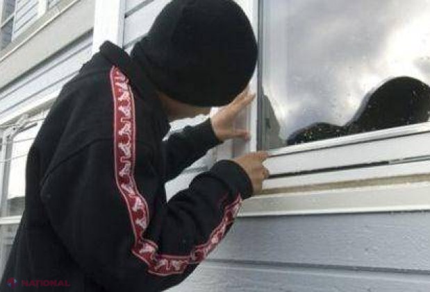 De sărbători, creşte numărul FURTURILOR! Ce ne recomandă poliţiştii