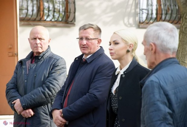 FOTO // Echipa lui Ilan Șor continuă amenajarea curților de bloc din Orhei: „Mă bucur că am reușit inaugurarea acestei curți, care se află pe o stradă cu o denumire simbolică pentru istoria noastră”