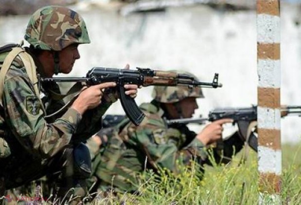  Militarii din Transnistria învață cum să blocheze granița