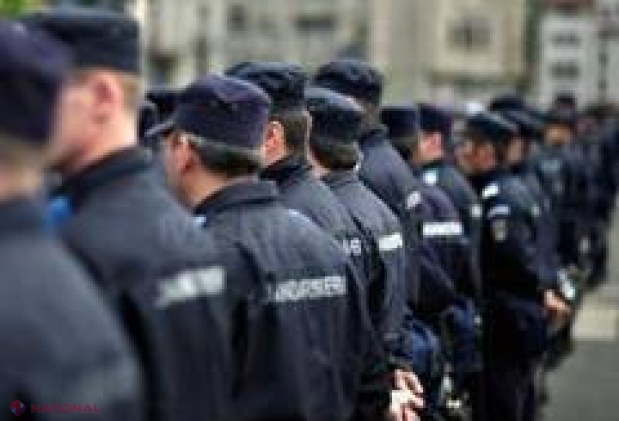 SFTATURILE polițiștilor de sărbători: Dacă plecați noaptea de acasă, lăsați un aparat de radio în funcțiune