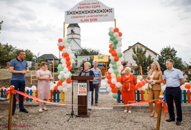 FOTO // Partidul „ȘOR” a inaugurat două terenuri de joacă pentru copii în alte două sate