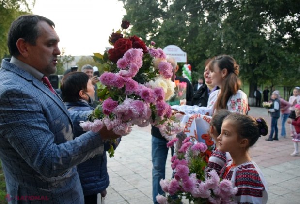 FOTO // Alte două terenuri de joacă pentru copii au fost AMENAJATE în două sate din raionul Orhei, în cadrul unui proiect inițiat de Ilan Șor