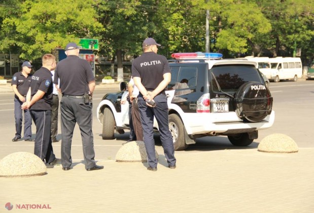 Echipaj al poliției, ATACAT de tineri în stare de ebrietate. Un polițist a ajuns la spital