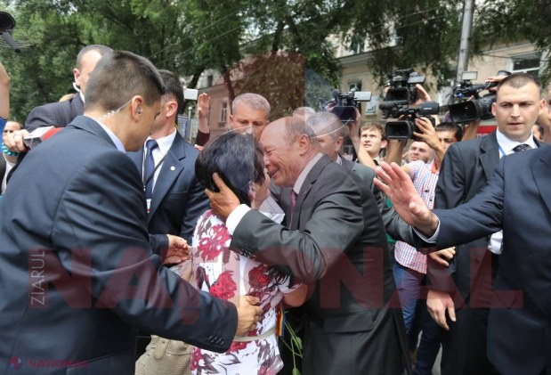 FOTO // Băsescu, emoționat până la LACRIMI