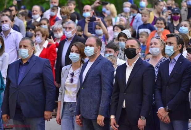 GALERIE FOTO // Parcul „Alunelul” de la Buiucani, INAUGURAT după ce a fost renovat cu 850 de mii de euro oferite de către autoritățile de la București