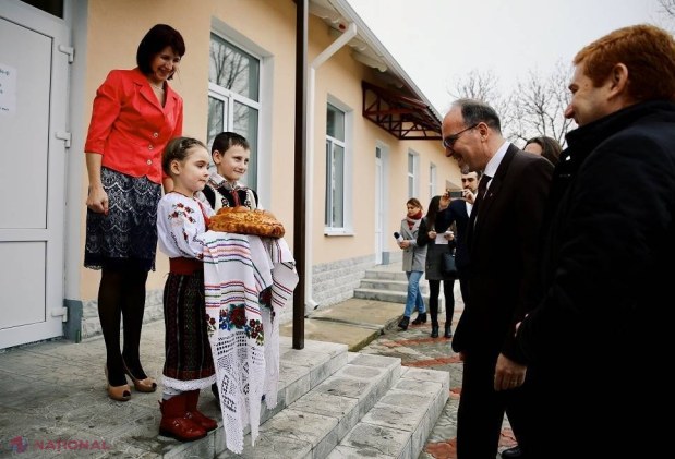 Legenda Mărțișorului povestită de Ambasador și condiții mai bune la încă o grădiniță din R. Moldova