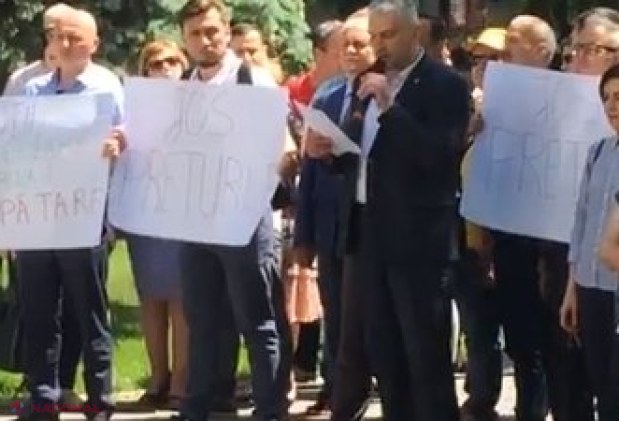 Protest și contraprotest la Guvern: „ACUM” se declară împotriva majorării prețurilor la cartofi și carburanți