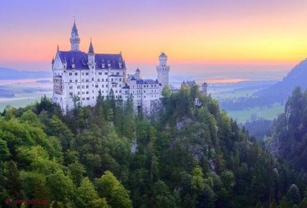 Castelul Corvinilor din Hunedoara, printre cele „10 castele de poveste” din lume (GALERIE FOTO)