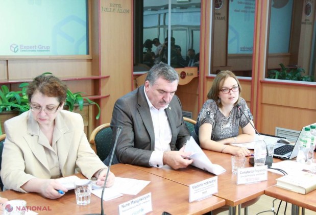 Burse și privilegii pentru familiile cu mulți copii din R. Moldova