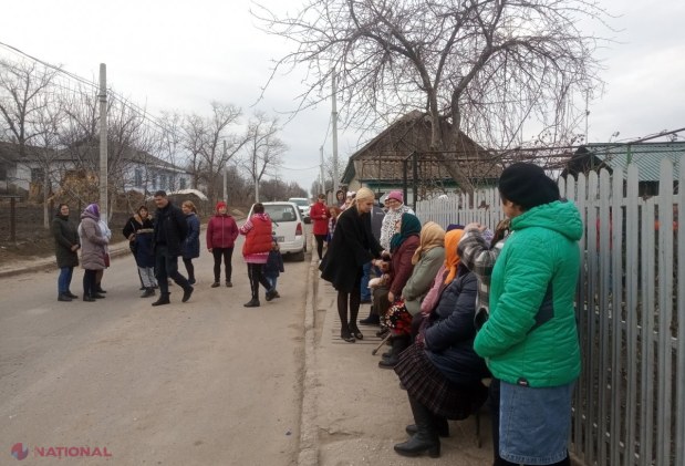 FOTO // Partidul „ȘOR” a început implementarea unui proiect de ILUMINARE STRADALĂ încă într-o localitate
