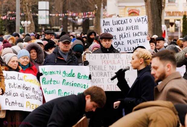 Partidul „ȘOR” reclamă încălcarea dreptului la PROTEST: „Sute de pensionari au fost împiedicați de poliție să protesteze pașnic, la Parlament, față de indexarea pensiilor de două ori mai puțin decât nivelul inflației”. Formațiunea a sesizat și CCM