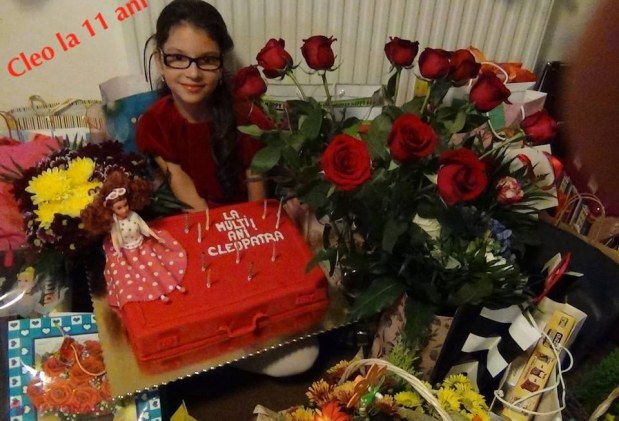 FOTO // Cleopatra Stratan, răsfățata familiei. Vezi câte daruri a primit de ziua ei