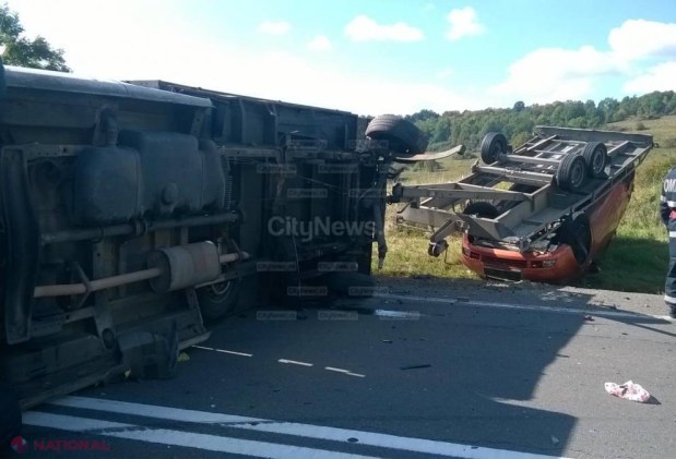 FOTO // ACCIDENT în România cu implicarea unei autoutilitare din R. Moldova. Un bărbat a fost RĂNIT