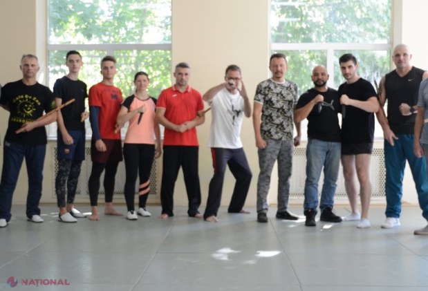 FOTO // O nouă FEDERAȚIE sportivă în R. Moldova. Organizatorii au desfășurat un seminar demonstrativ de arte marțiale filipineze, care e menit să impulsioneze dezvoltarea luptelor tradiționale filipineze