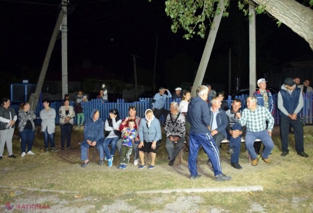 FOTO // Încă o localitate din raionul Orhei, satul Vâprova, a fost iluminată: „Toată lumea știe că noi ne-am propus să facem din Orhei cel mai iluminat raion din țară”