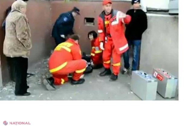 O asistentă medicală a ajuns la spitalul unde lucrează, după ce a căzut de la etajul cinci