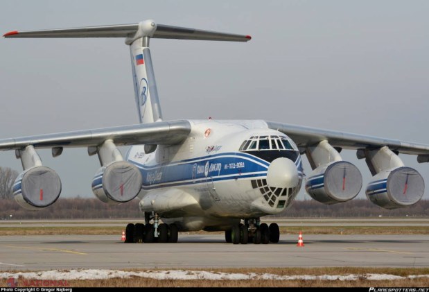 Un avion RUSESC destinat trasportului de tehnică militară a ATERIZAT la Chișinău. „Nu oferim așa informații”
