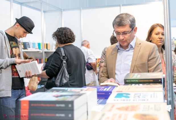 BILANȚ // „Bookfest 2022”, la Chișinău: 30 de edituri de pe ambele maluri ale Prutului, 25 de mii de vizitatori și cu 25% mai multe vânzări de carte