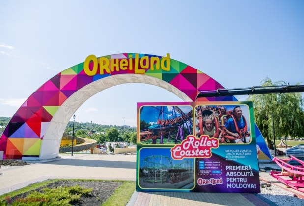 FOTO // Primele imagini cu roller-coasterul de la „OrheiLand”. Muncitorii au început montarea acestuia. INAUGURAREA va avea loc la 1 iunie