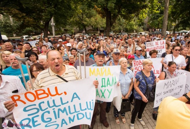 Un nou protest la Curtea de Apel Chișinău, în susținerea deputatului Partidului „ȘOR”, Marina Tauber