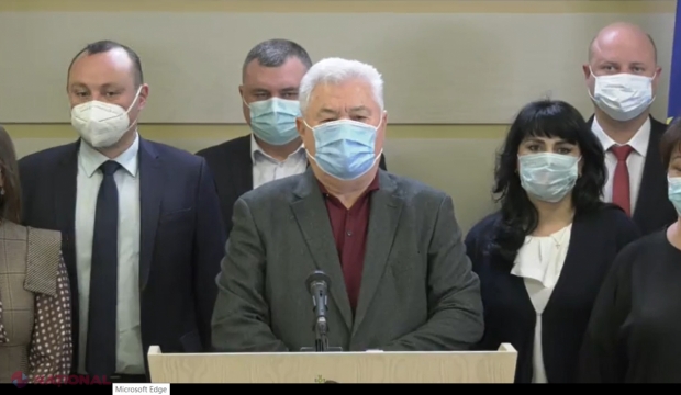 Blocul „Comuniștilor și Socialiștilor” BOICOTEAZĂ ședința Parlamentului, în legătură cu „reținerea ilegală” a procurorului general Stoianoglo. „Ei sunt copleșiți de vizitele președinților străini și cred că li se permite totul”