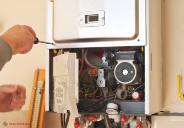 Bani pentru servicii care aduc moartea la Hâncești: Doi inși care se prefăceau că repară centrale termice riscă până la șase ani de închisoare, după moartea a trei tineri