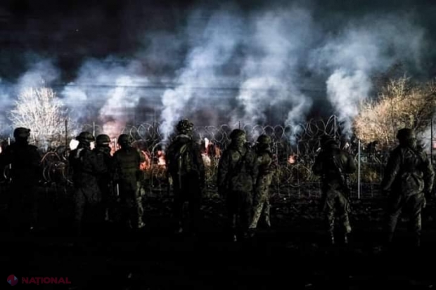 Grupuri mari de migranți au reușit să „spargă” frontiera dintre Belarus și Polonia