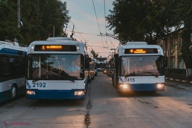 Taxatoarea care a bruscat și a dat jos din troleibuz un copil de 10 ani după ce i s-a adresat în limba rusă și el nu a înțeles, CONCEDIATĂ de la RTEC