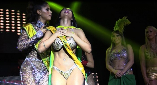 VIDEO // Bătaie pe scenă la un concurs de frumusețe din Brazilia: „Fundul ei e de plastic!” 
