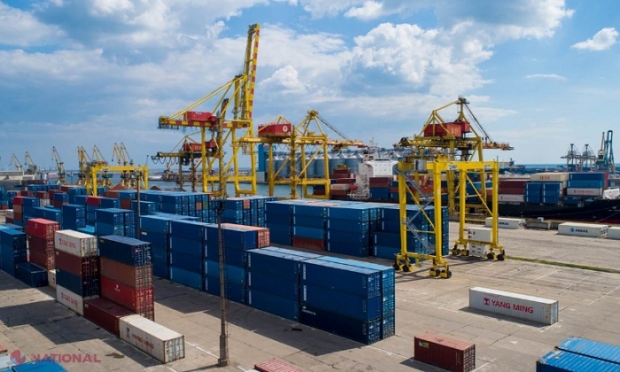 CHINEZĂRII // Îmbrăcăminte, încălțăminte și jucării din China, comandate de firme din R. Moldova, România și Ucraina, reținute în portul Constanța: Mărfurile ar fi contrafăcute