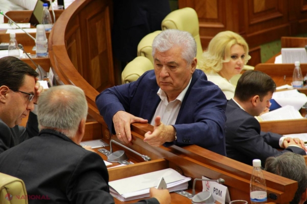 Varianta lui Voronin:  Devalizarea celor trei bănci s-a făcut dintr-un „centru de comandă”. Creditele din cele trei bănci erau mai mici decât suma alocată de stat