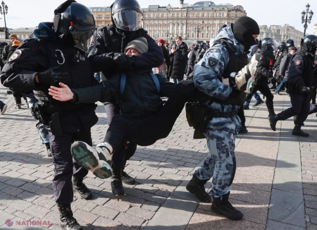 Proteste în zeci de localități din Rusia și la Moscova: 3 500 de manifestanți au fost reținuți. Imagini violente cu un oameni bătuți de polițiști