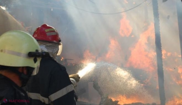 O femeie de la Strășeni a ars de vie în casa proprie: Sobă contruită incorect