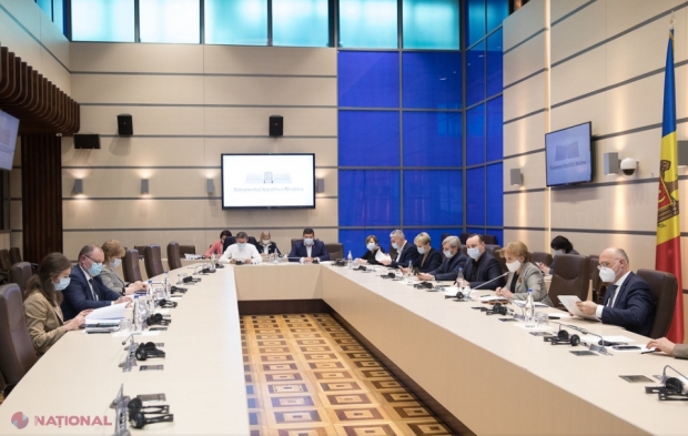 Consens LARG în Parlamentul R. Moldova. Deputații au permis GUVERNULUI în exercițiu să procure, prin derogare de la Legea privind achizițiile publice, 1 000 000 de doze de vaccin anti-COVID