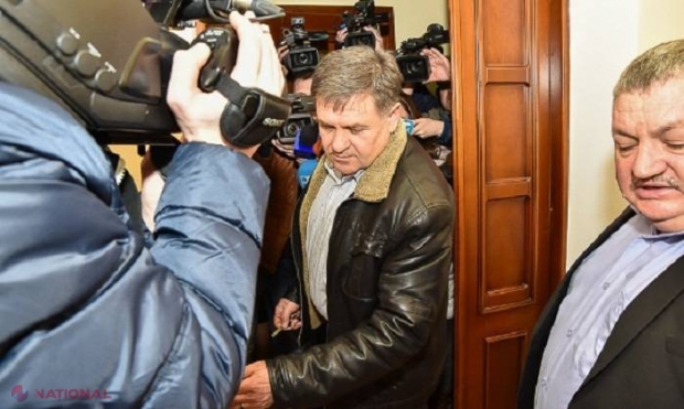  POZA ZILEI // IRONIE: Ce avea agățat pe dulapul din birou unul dintre funcționarii Primăriei, REȚINUT de CNA