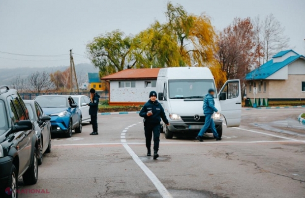 Un șofer care ducea pasageri pe ruta R. Moldova - România, prins cu permis de conducere FALS