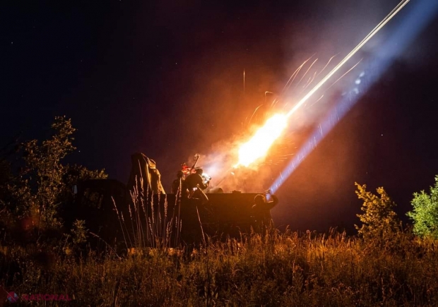 Trupele Kievului au reușit să STRĂPUNGĂ prima linie de apărare a Rusiei în sudul Ucrainei. Rușii au pierdut 820 de militari în ultima zi, inclusiv TANCURI, blindate și drone de luptă
