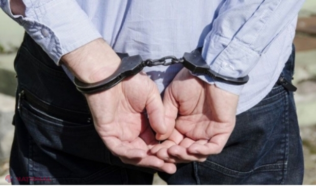 PROXENETISM // Cu un dosar penal pe masa judecătorilor, un tânăr din Chișinău își continua nestingherit activitatea ilegală privind acordarea de servicii sexuale