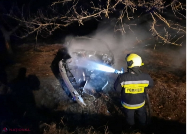 Tragedie la Cimișlia: Un șofer de 30 de ani a ars de viu în mașina cu care s-a tamponat într-un copac