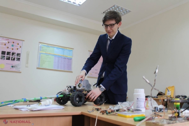 SUCCES // Roboțel genist din R. Moldova, la competiție în SUA