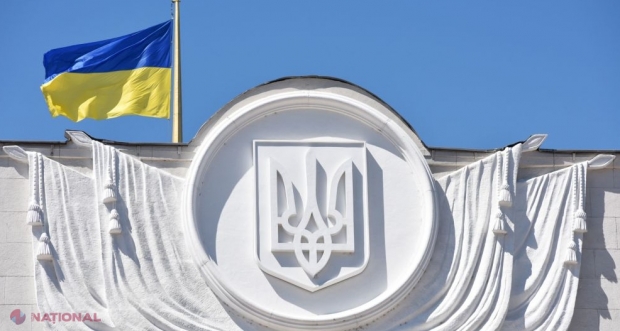 Partidul Frontul Popular din Ucraina s-a retras de la guvernare, amânându-se astfel o dizolvare a Parlamentului