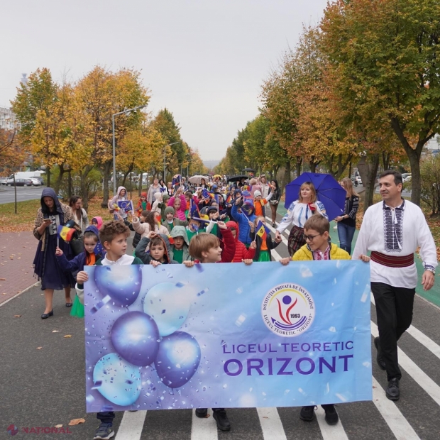 FOTO, VIDEO // Zilele Culturii Naționale, în rețeaua de licee „ORIZONT”: Straie și bucate populare, hore, ateliere de literatură sau întâlniri cu scriitori